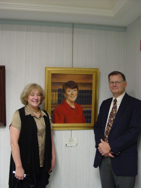 Bill Rorick with his portrait of Janet Woycik and CSOPA Co-Chair Nancy Stember